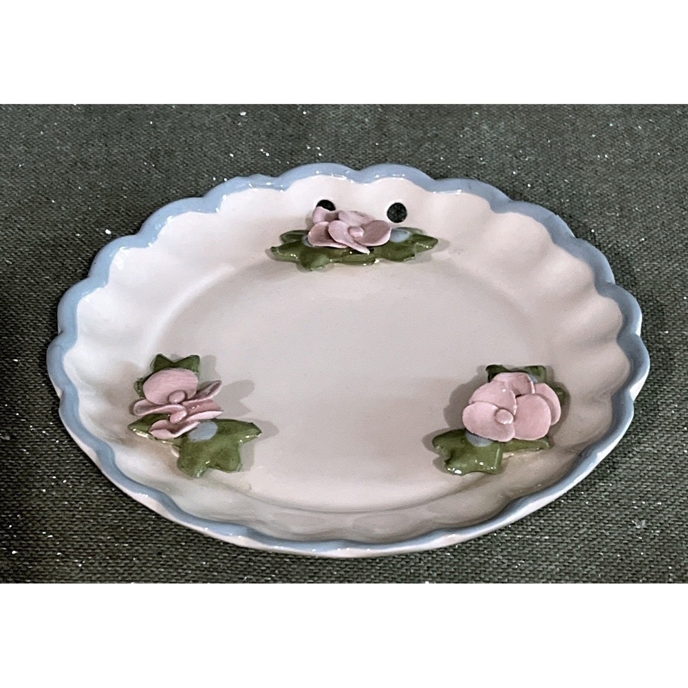 1940-1950's CALIFORNIA CLEMINSONS FLORAL HANGING WALL PLATE 5 Inches